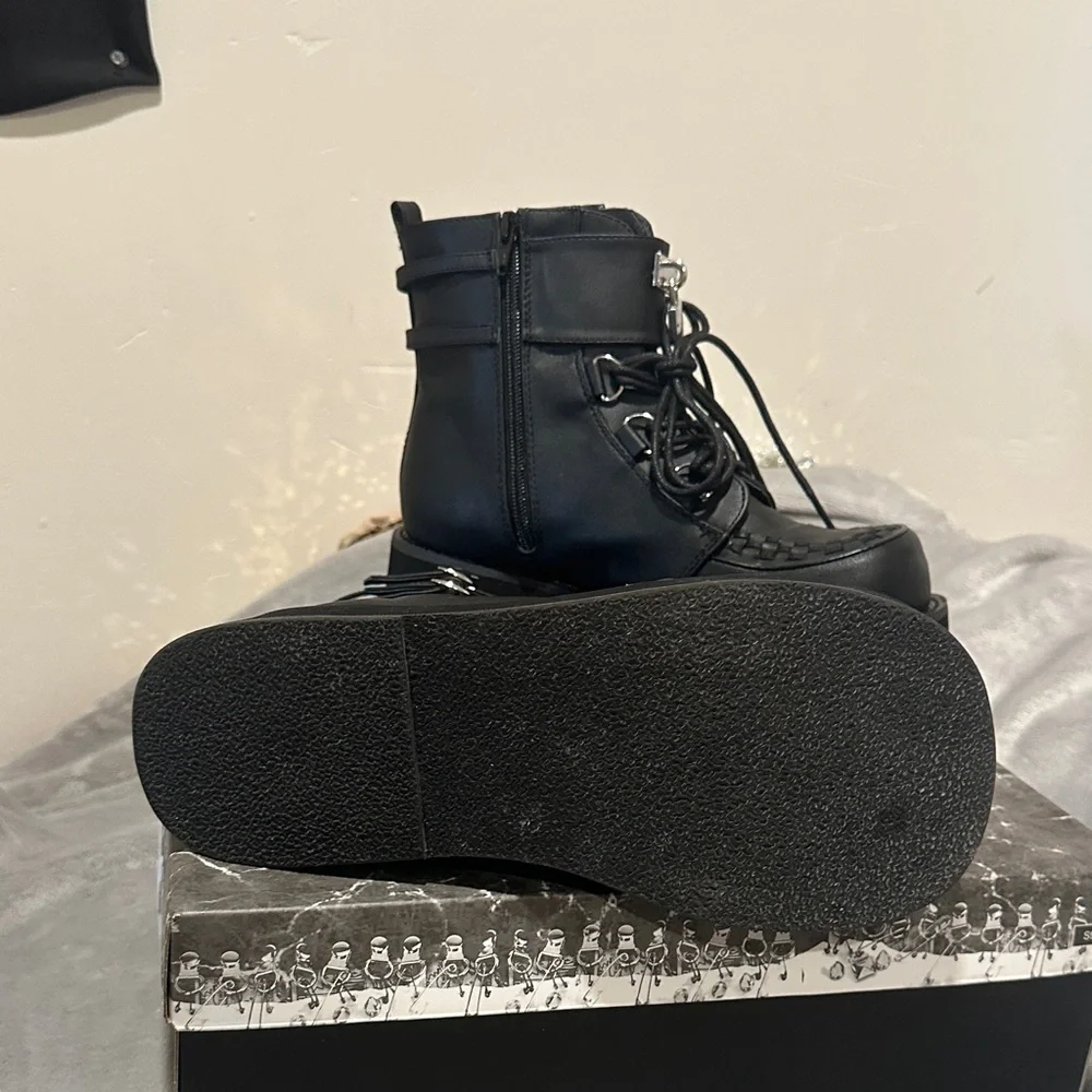 Demonia cult Black Boots(run small) read ⬇️⬇️ - Picture 6 of 9